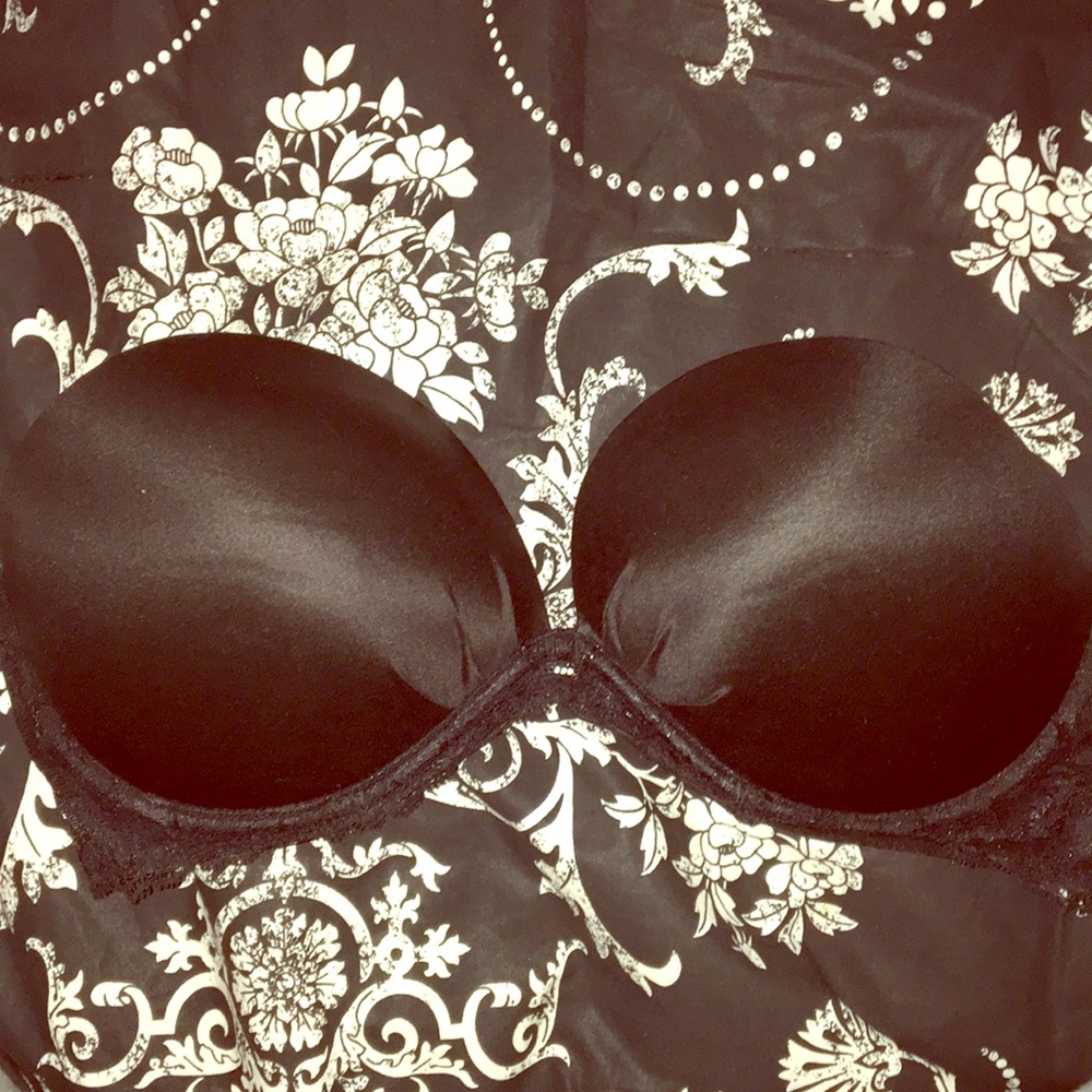 Strapless Victoria secret bra